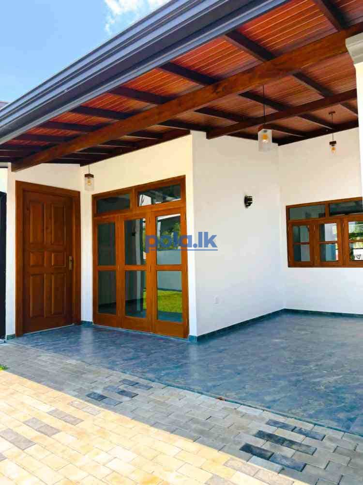 Brand-new house for sale in homagama - photo 1