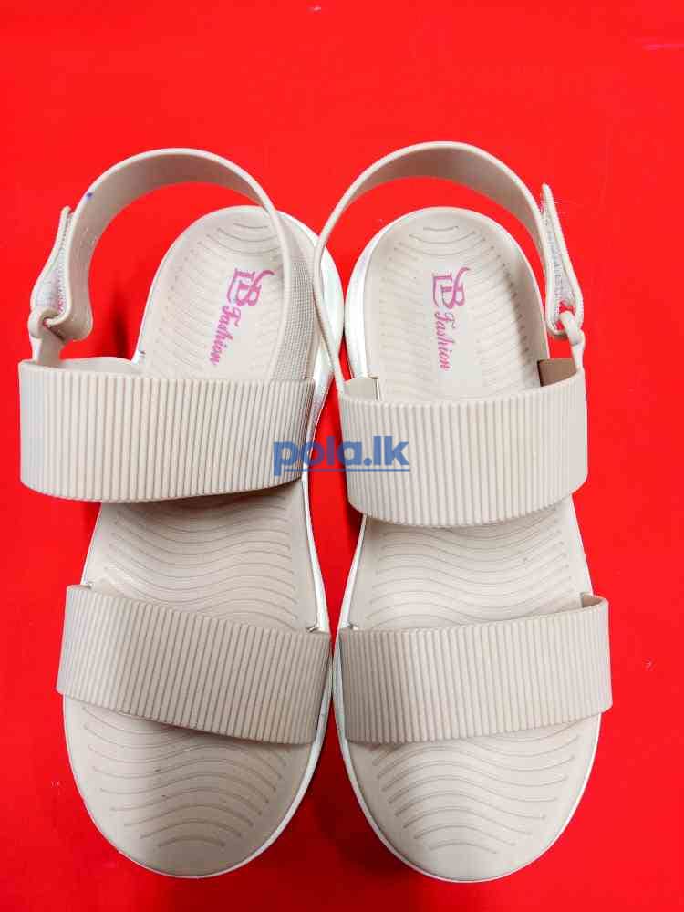 Ladies shoes - photo 1