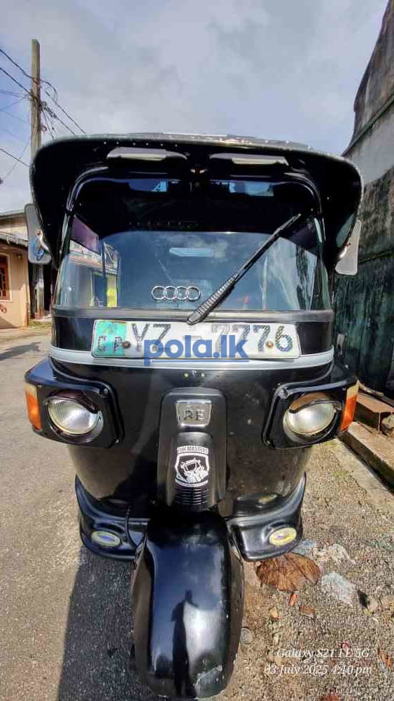 Bajaj three wheel 205cc - photo 2