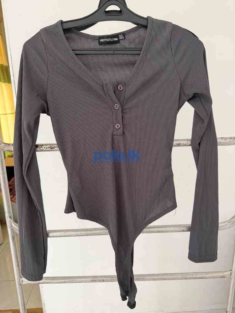 New and used imported clothing - photo 12