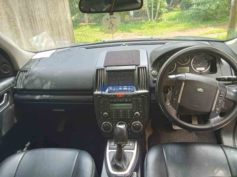Land rover freelander 2 - photo 1