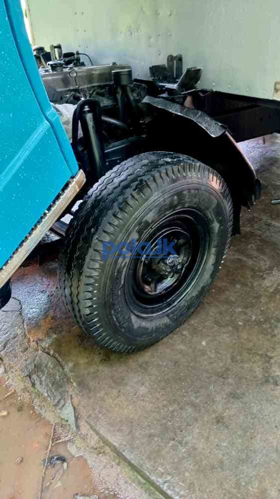Isuzu ELF for sale - photo 2