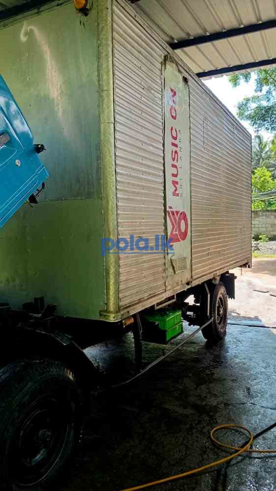 Isuzu ELF for sale - photo 3