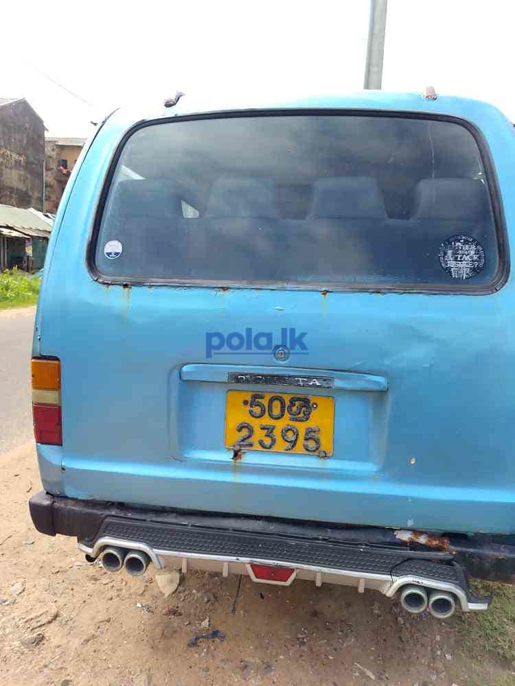 Toyota hiace - photo 2