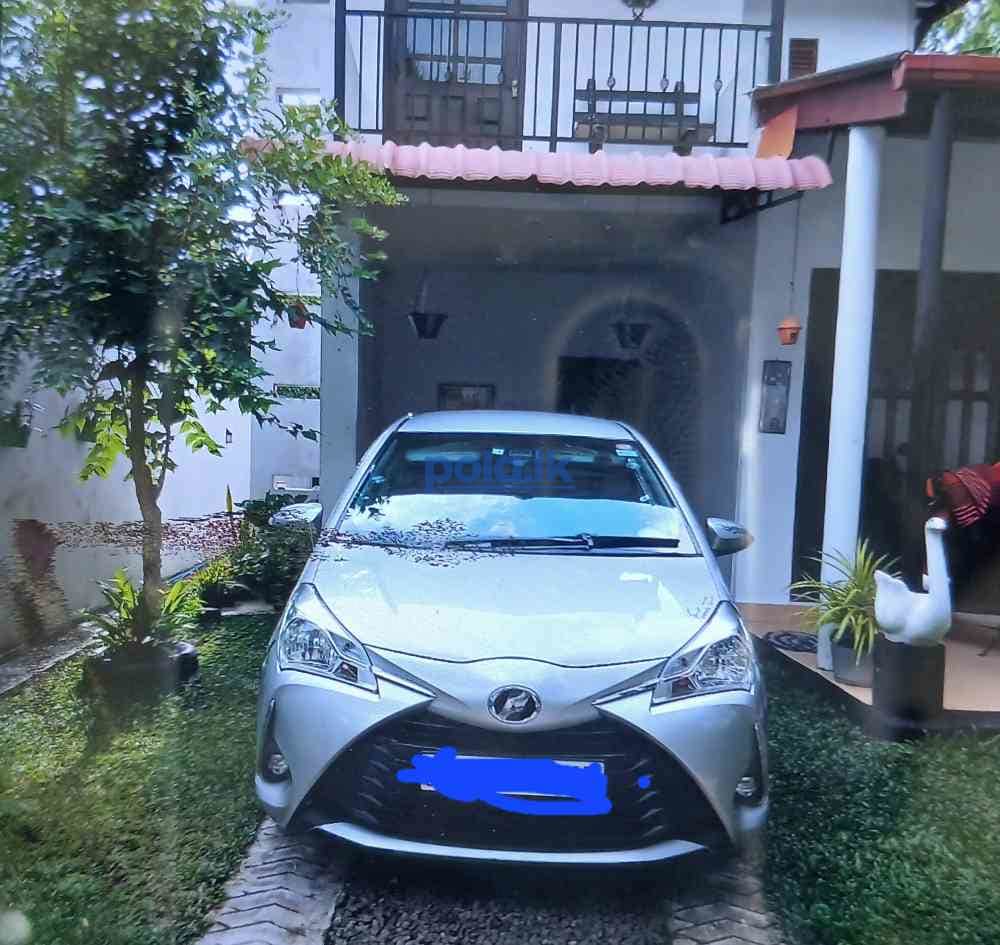 Toyota vitz - photo 1