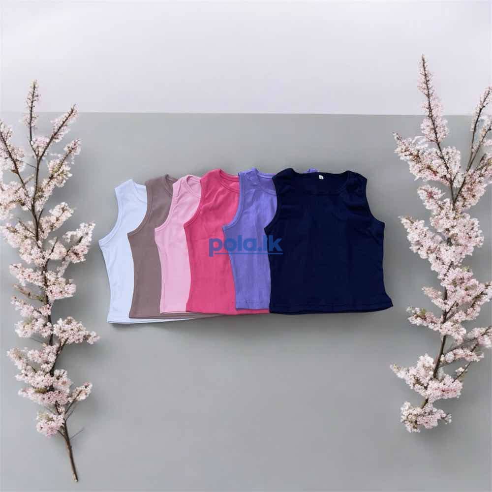 Sleeveless crop top - photo 2