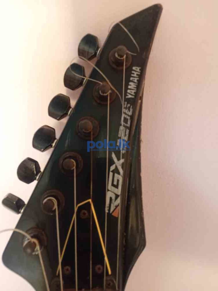 Rgx 820E yamaha guitar & bag and gfx8 pedal - photo 3