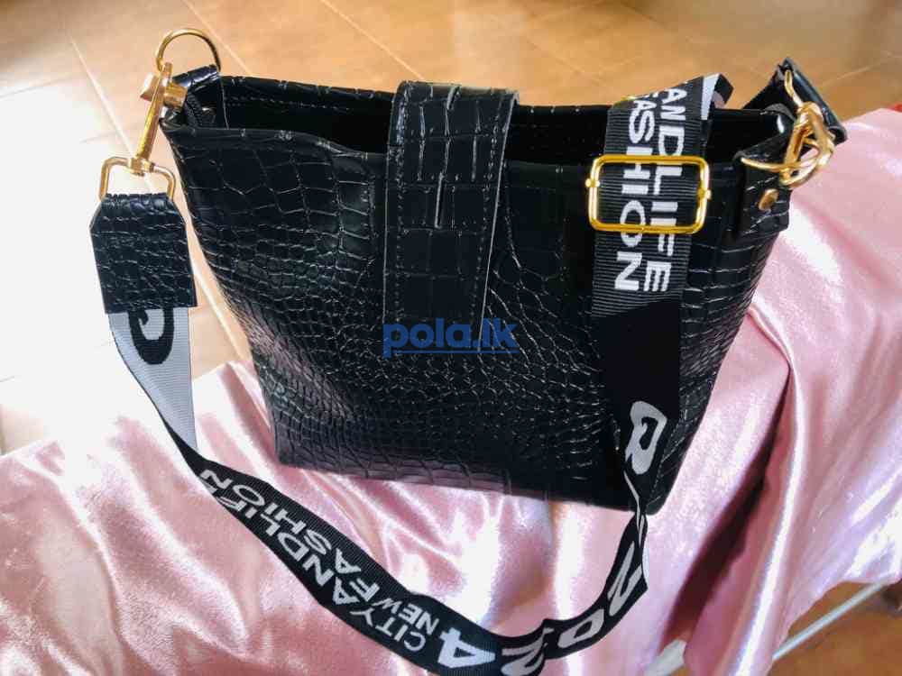 Crocodile letter strap side bags - photo 3