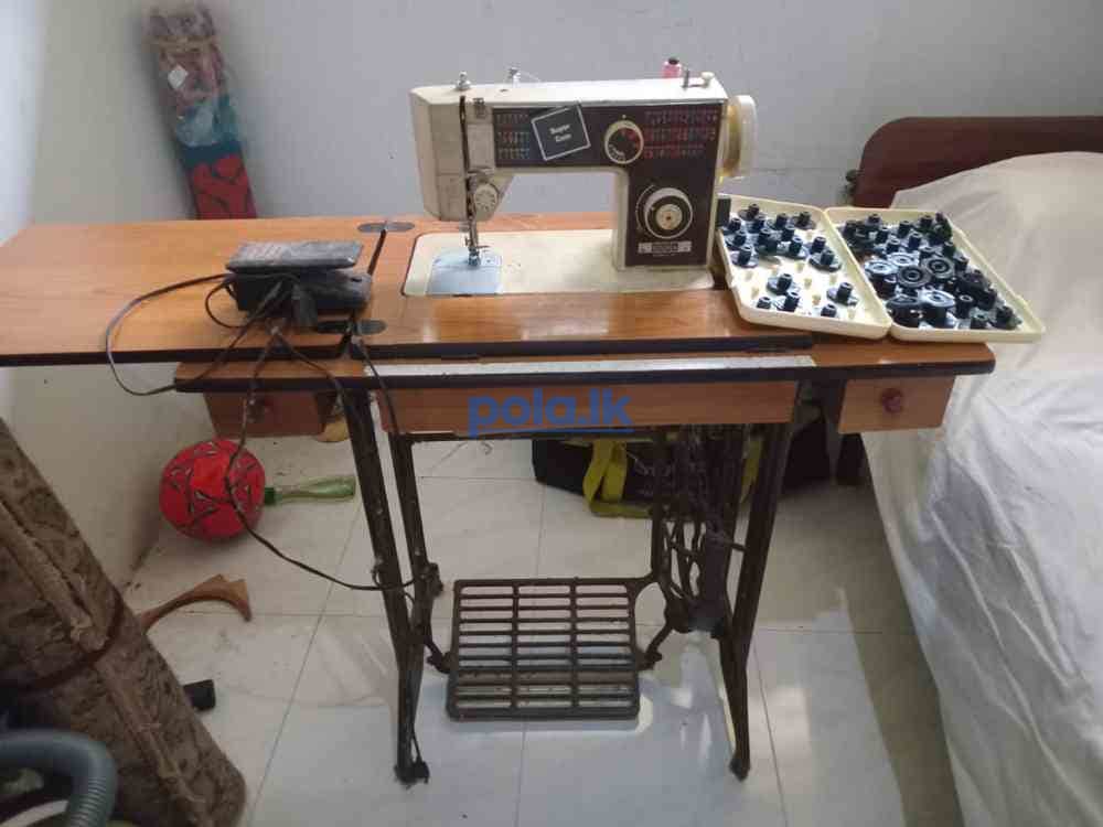 Singer sewing machine with motor for sale - photo 2