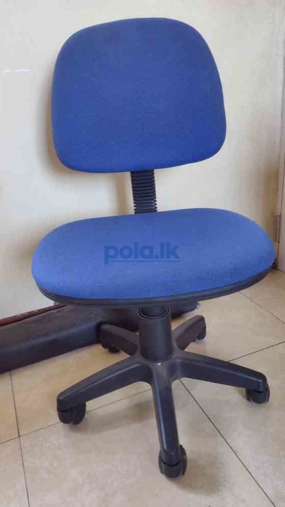 Damro Chair in perfect condition - photo 3