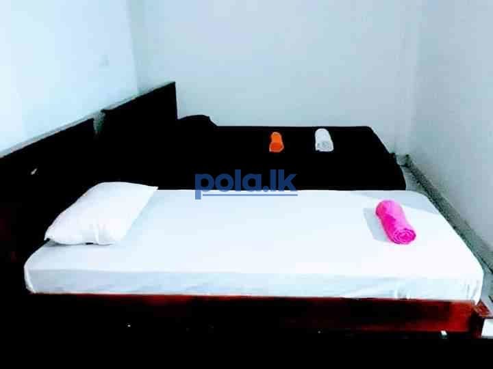 Black and white kandy guest house - photo 2