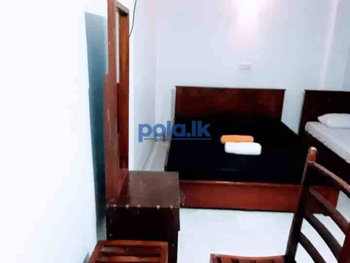 Black and white kandy guest house - photo 7