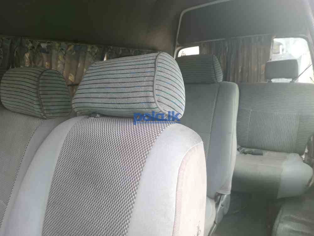 Toyota Hiace - photo 4