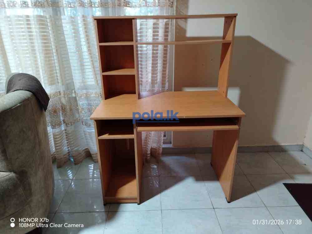 Damro computer table - photo 1