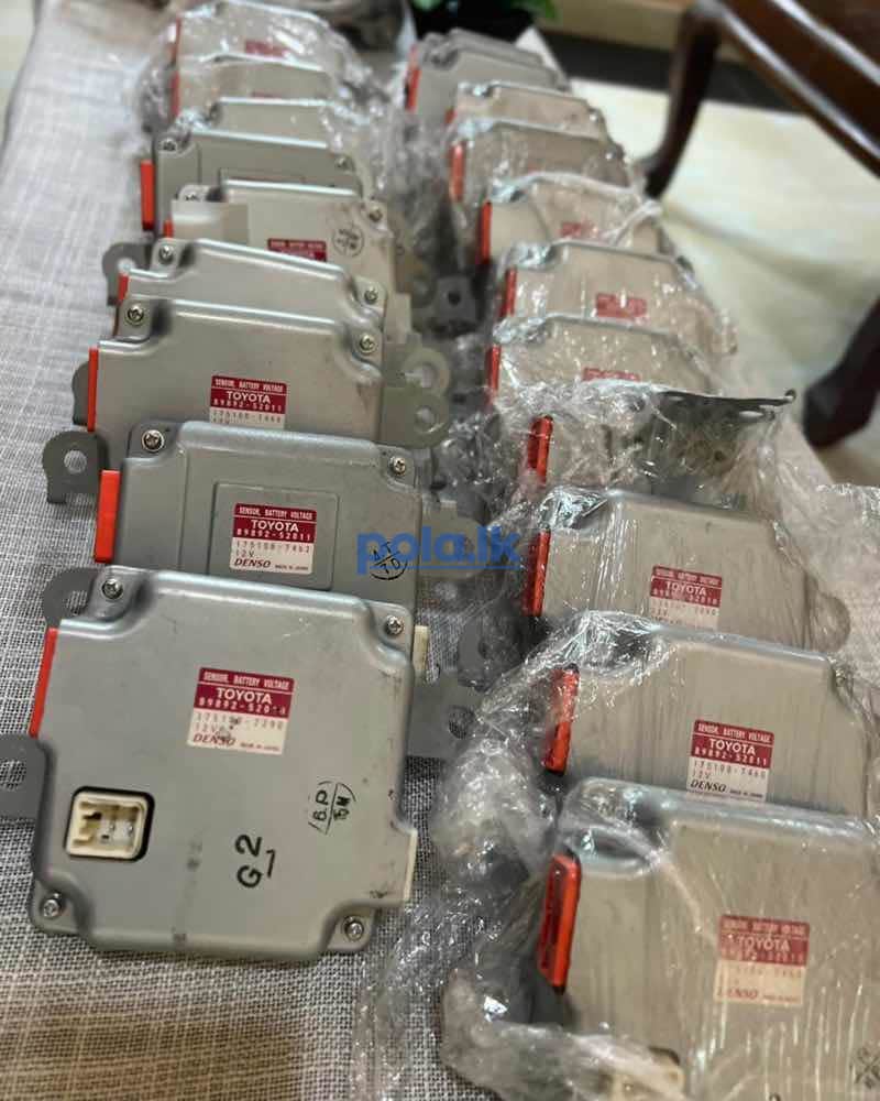 Toyota aqua battery controller - photo 1