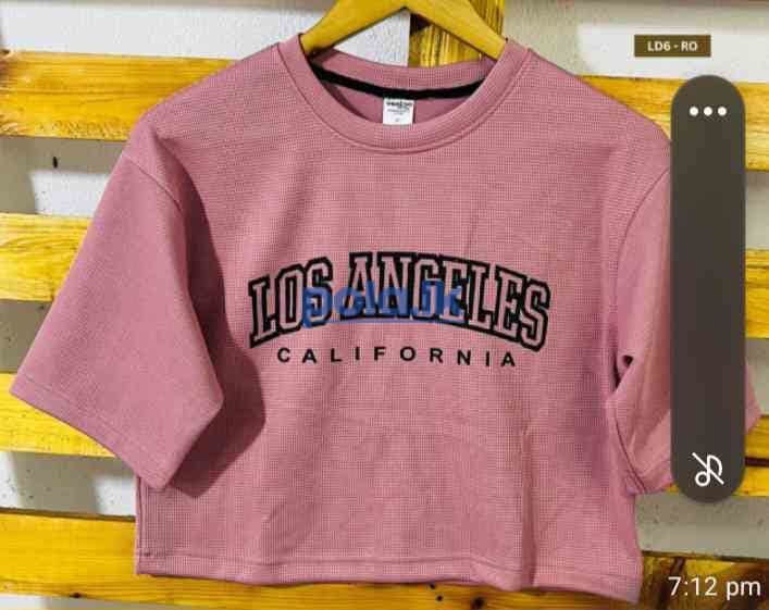 High quality 100% comfortable crop top - photo 1