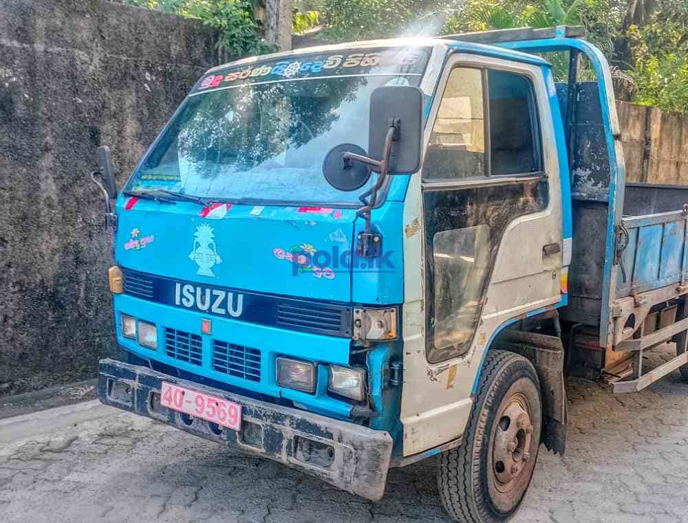 Isuzu 250 - photo 2
