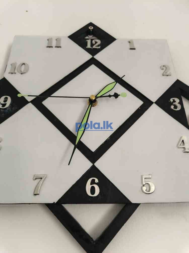Beautiful wooden clock - photo 1