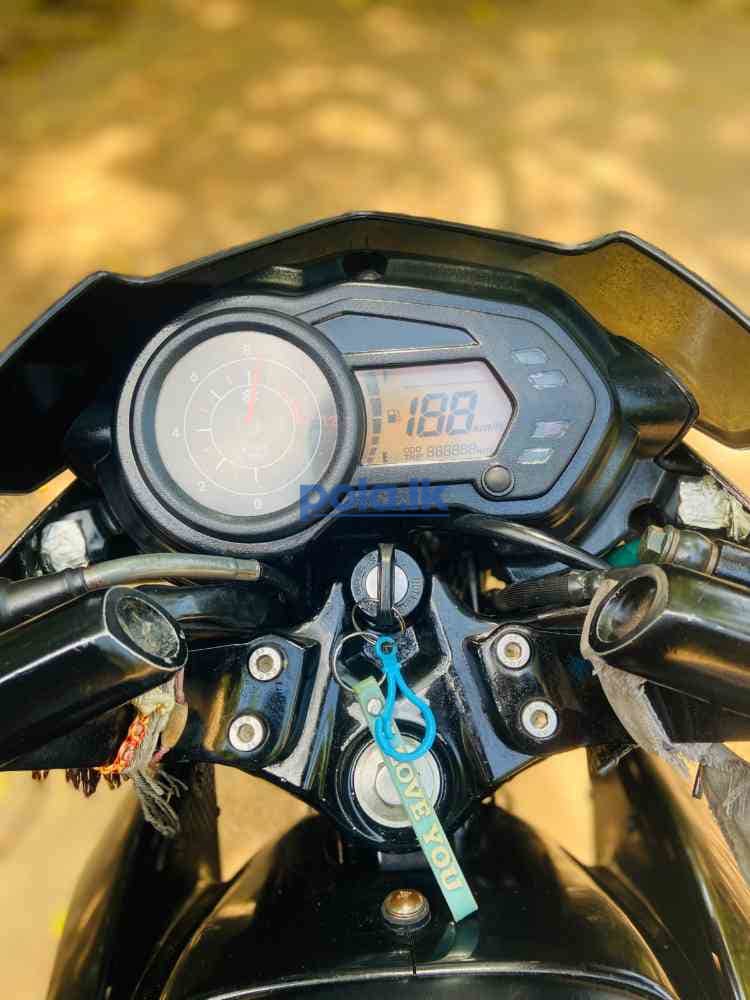 Pulsar 135 2016 - photo 7