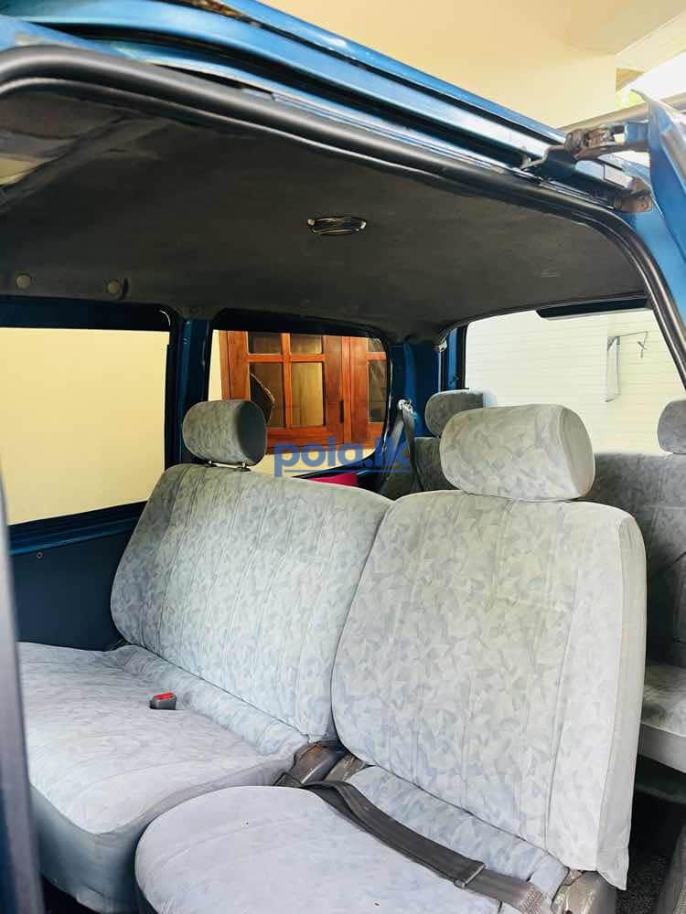 Nissan serena - photo 6