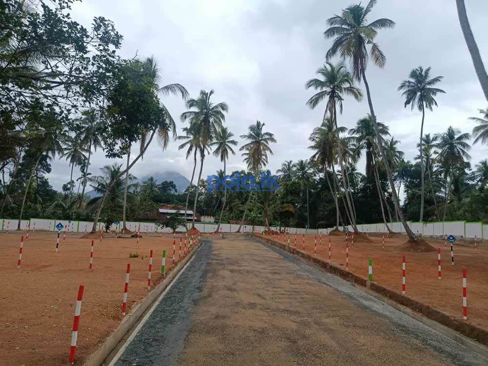 Land for sale in mawathagama - photo 1