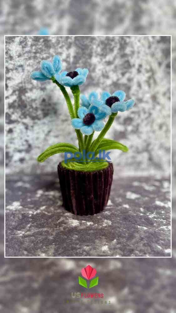 Pipe cleaner flower pots - photo 5
