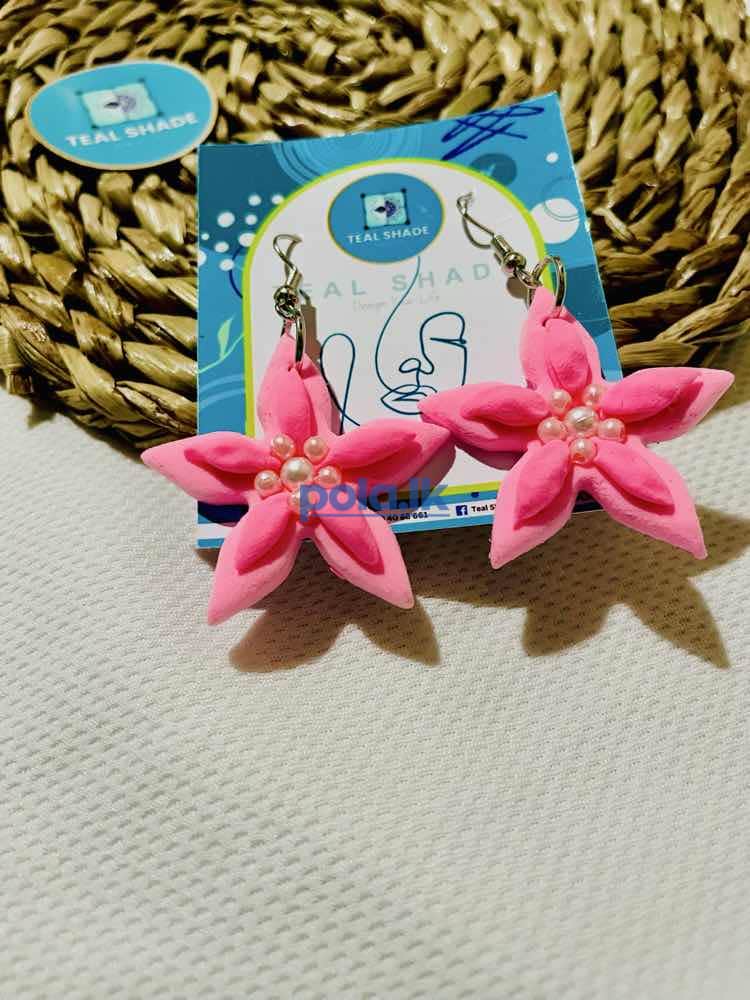 Painted wooden earrings - photo 10