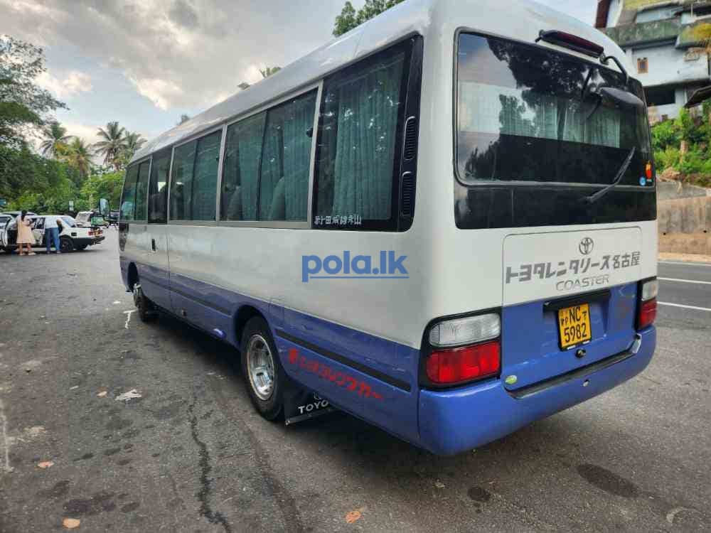 Toyota coaster - photo 7