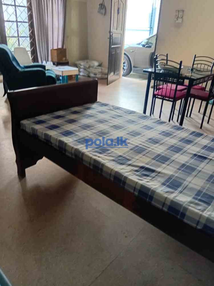 Teak wood single bed with mattress - photo 3