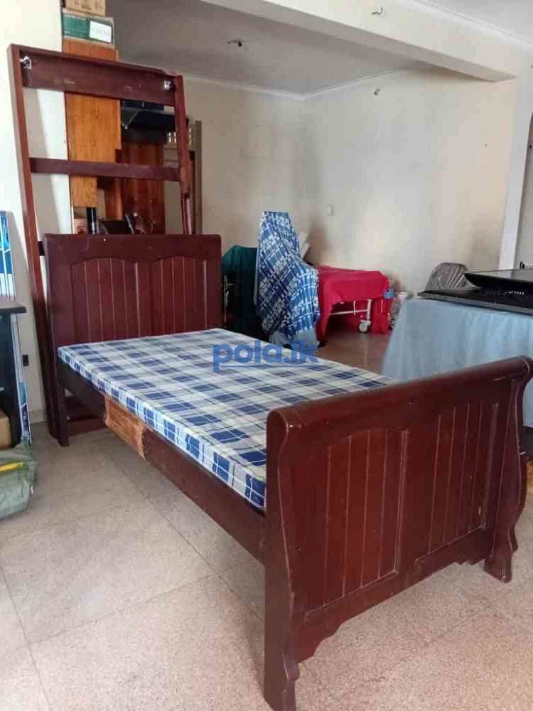 Teak wood single bed with mattress - photo 1