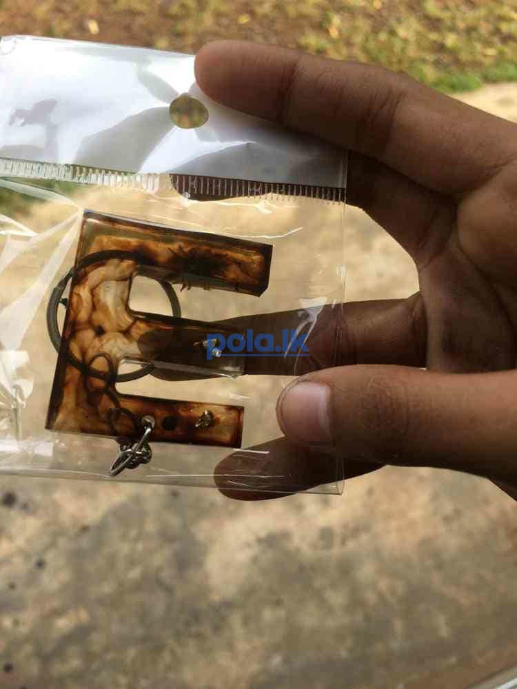 Epoxy resin key chains - photo 2