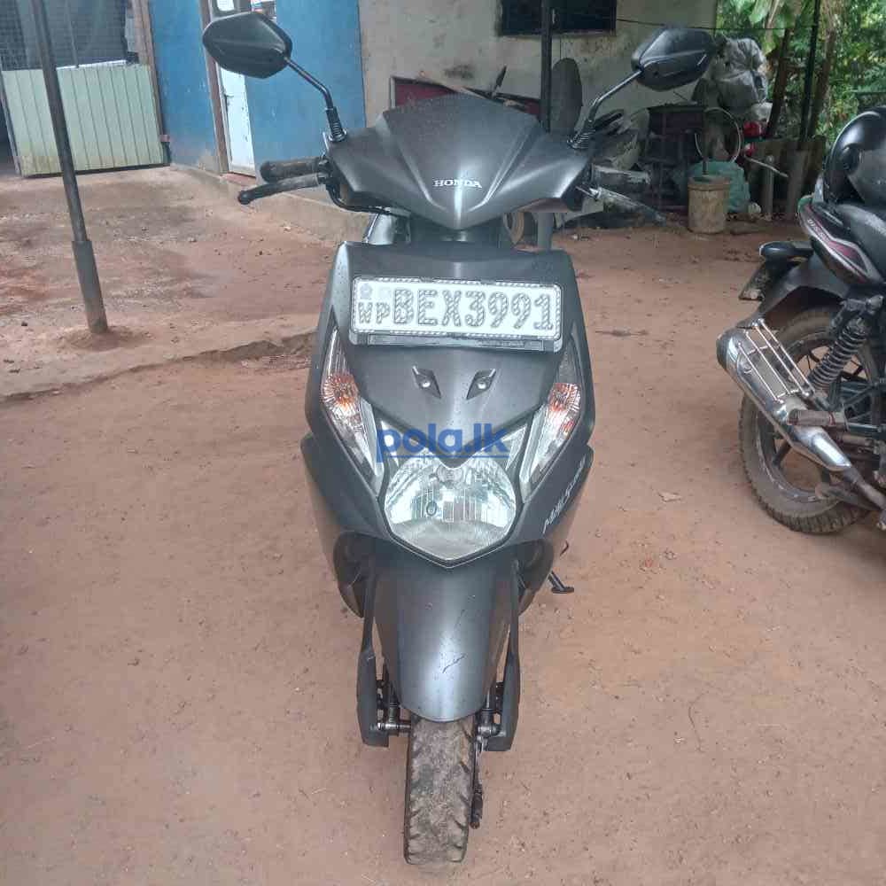 Honda dio 2017 - photo 1