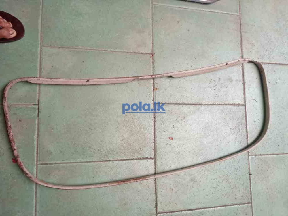 Peugeot 203 windscreen frame - photo 4
