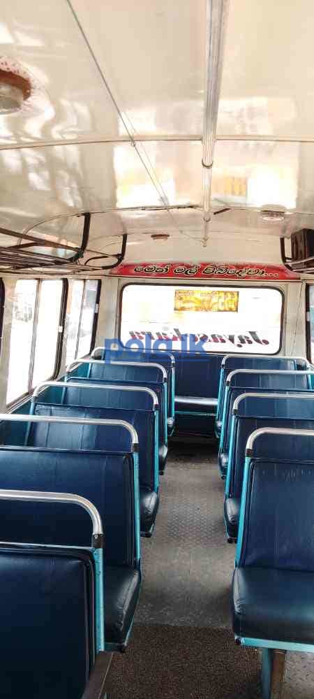 Toyota dyna bus - photo 3
