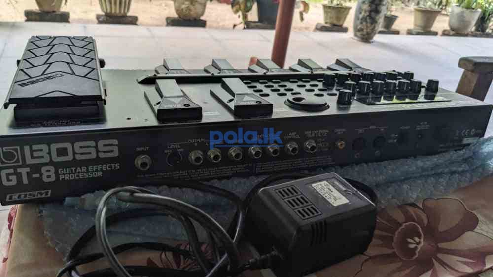Roland GT 8 guitar processor - photo 1