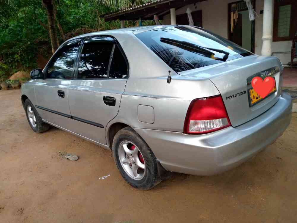 Hyundai accent