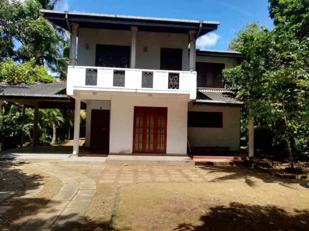 House for rent in athurugiriya