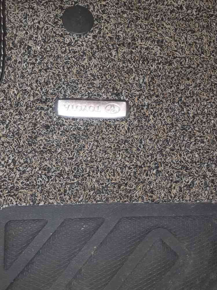 Toyota axio 3M carpet