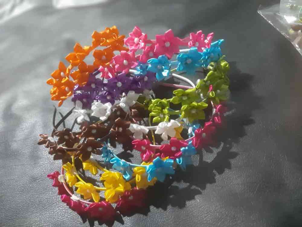 Hair bands & hair clips