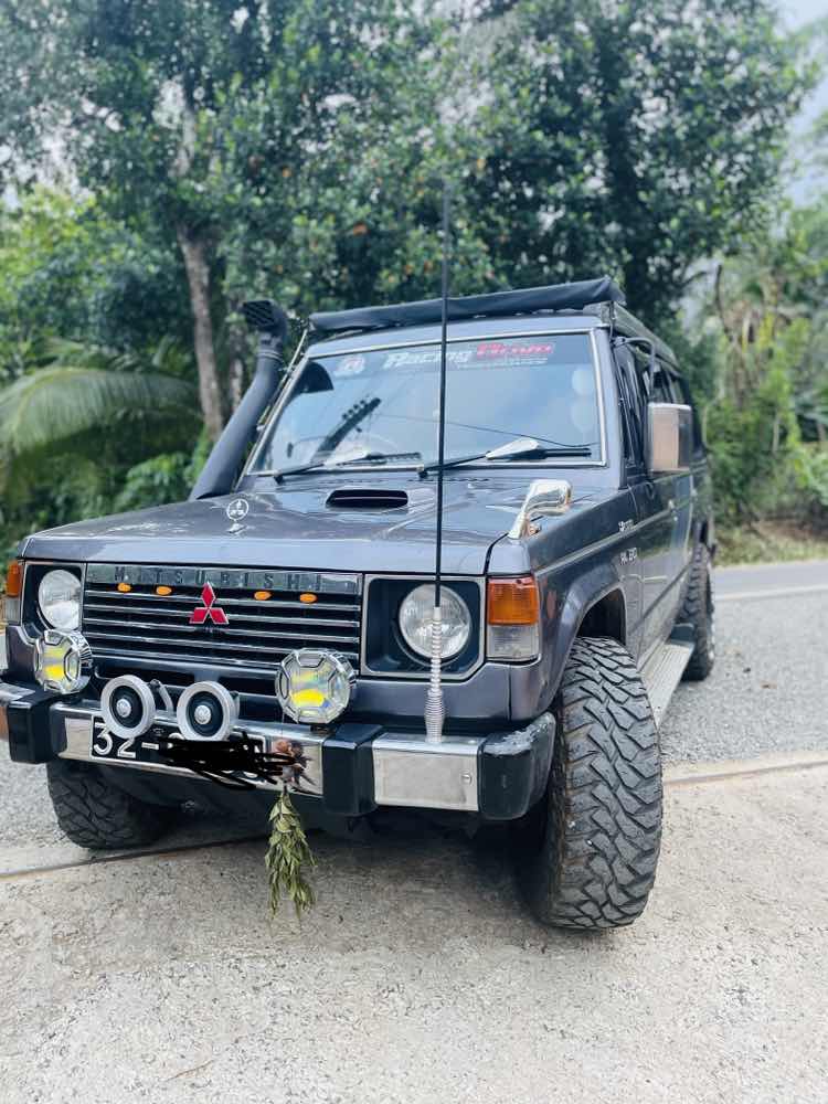 Mitsubishi pajero