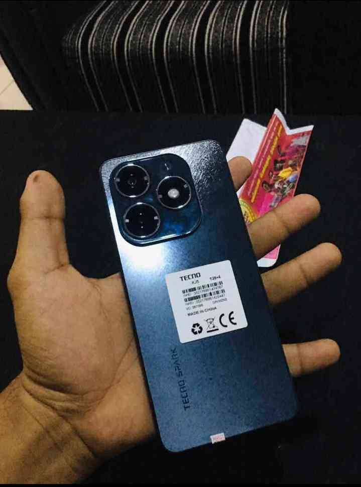 Tecno spark 20