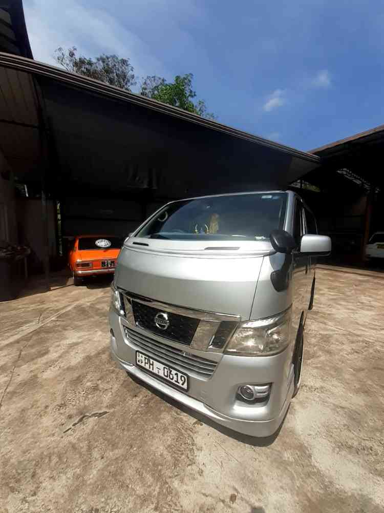 Nissan caravan