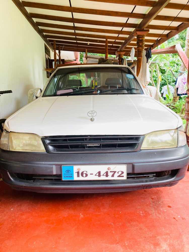 Toyota carina