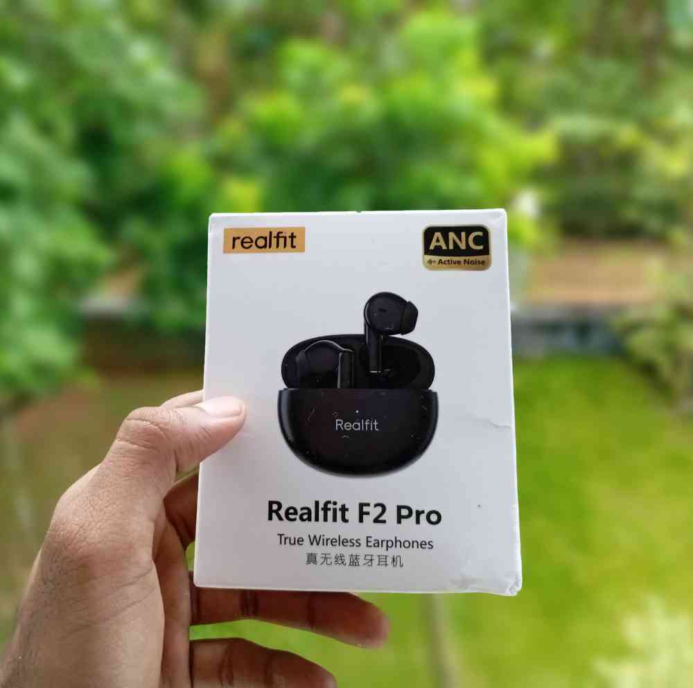 Real fit f2 pro bluetooth earbuds