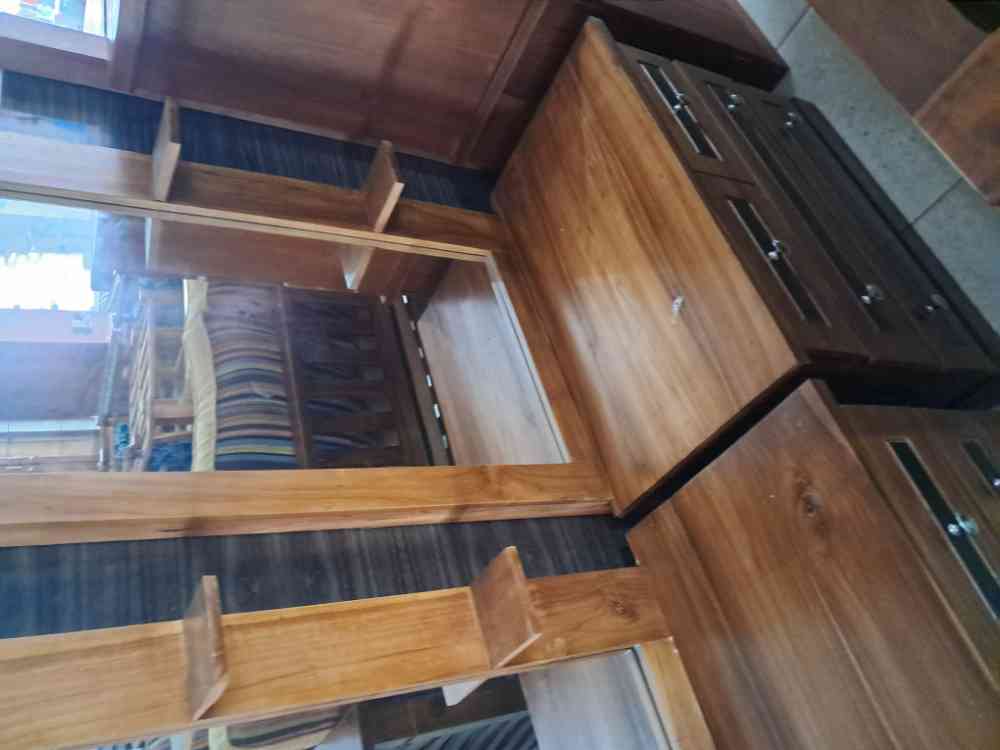 Teak dressings table