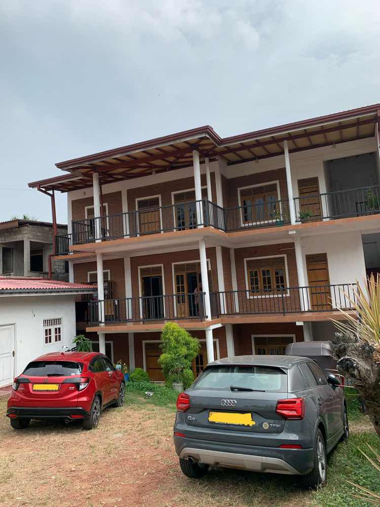 Apartment for rent in makola