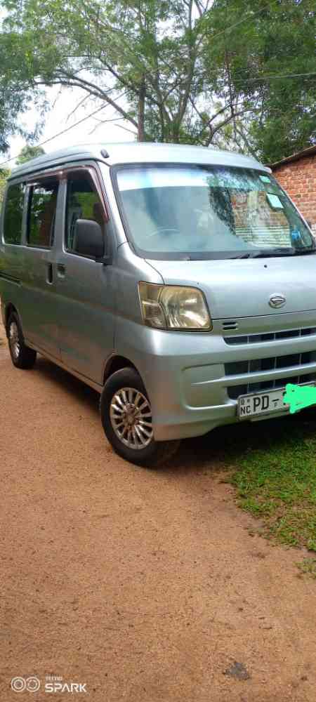 Hijet van 320v