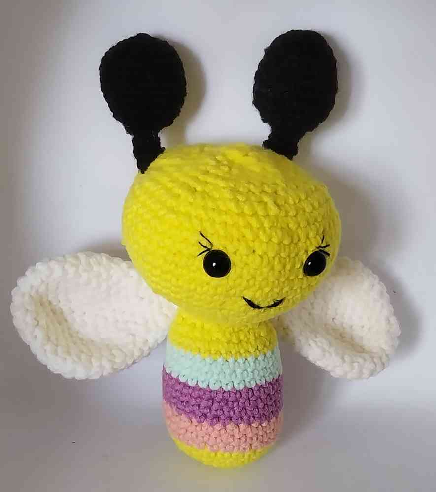 Amigurumi stuffed bee