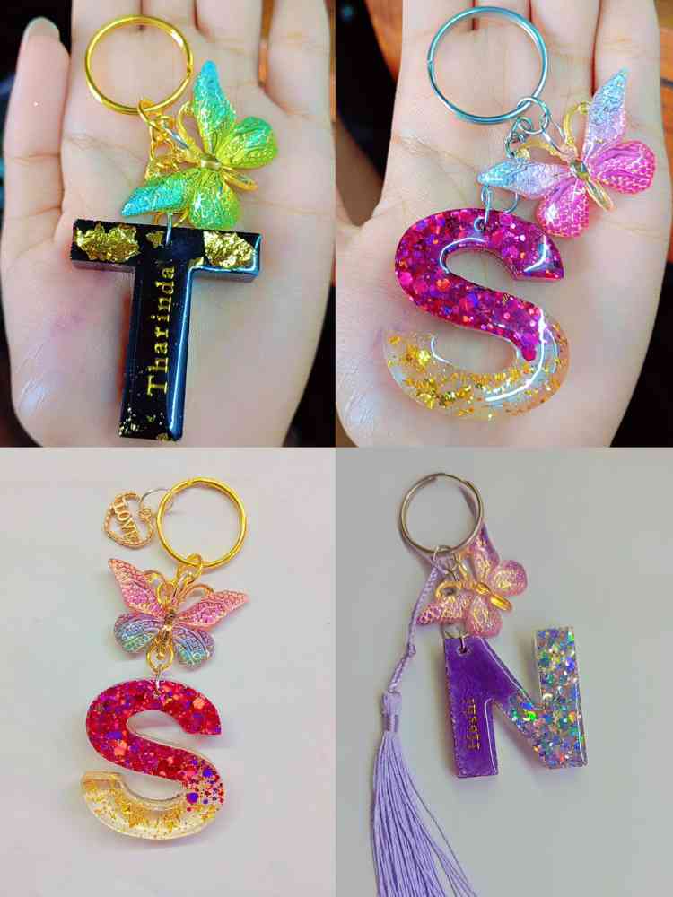Resin letter keytags