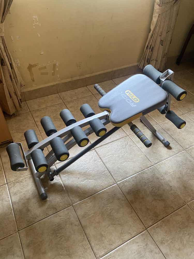 Rock gym exercise machine